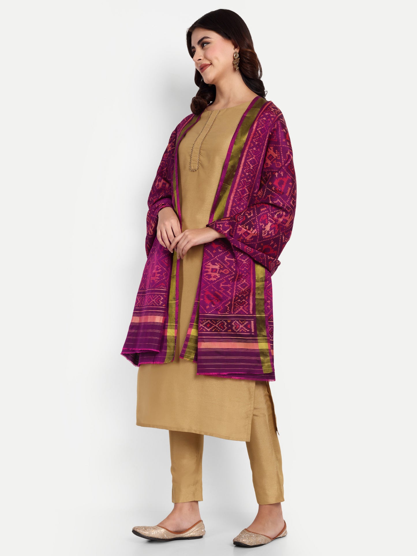 Exquisite Handwoven Rani Pink Patan Patola Silk Dupatta | Single Ikat with Elephant & Parrot Motif
