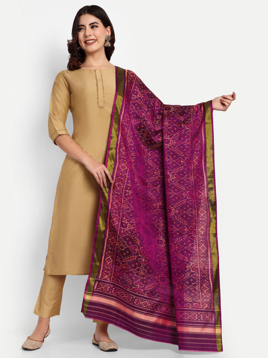 Handwoven Magenta Patan Patola Silk Dupatta | Single Ikat with Geometric Jaal Motif