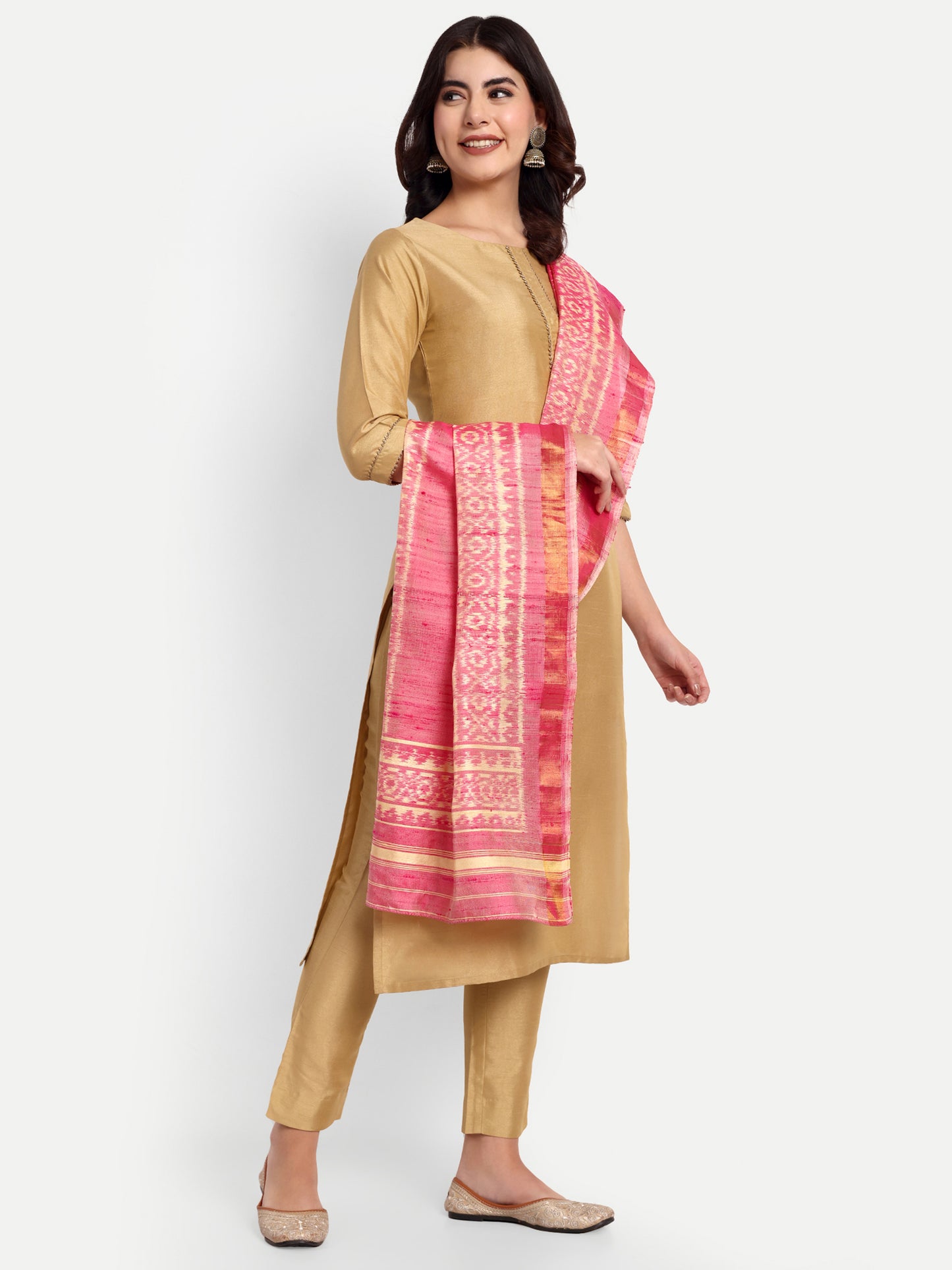Handwoven Light Pink Patan Patola Raw Silk Stole | Single Ikat Heritage Weave