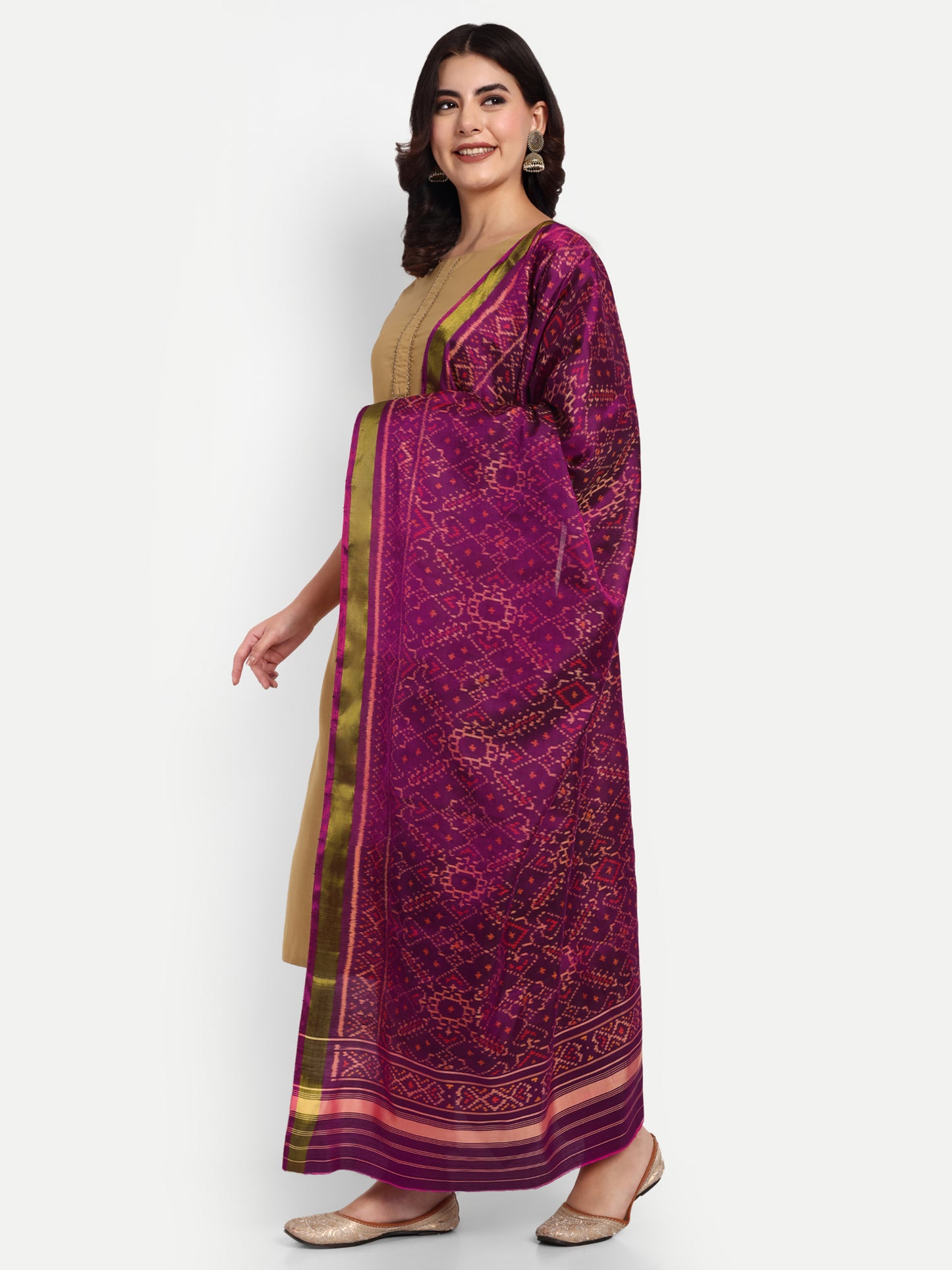 Handwoven Magenta Patan Patola Silk Dupatta | Single Ikat with Geometric Jaal Motif