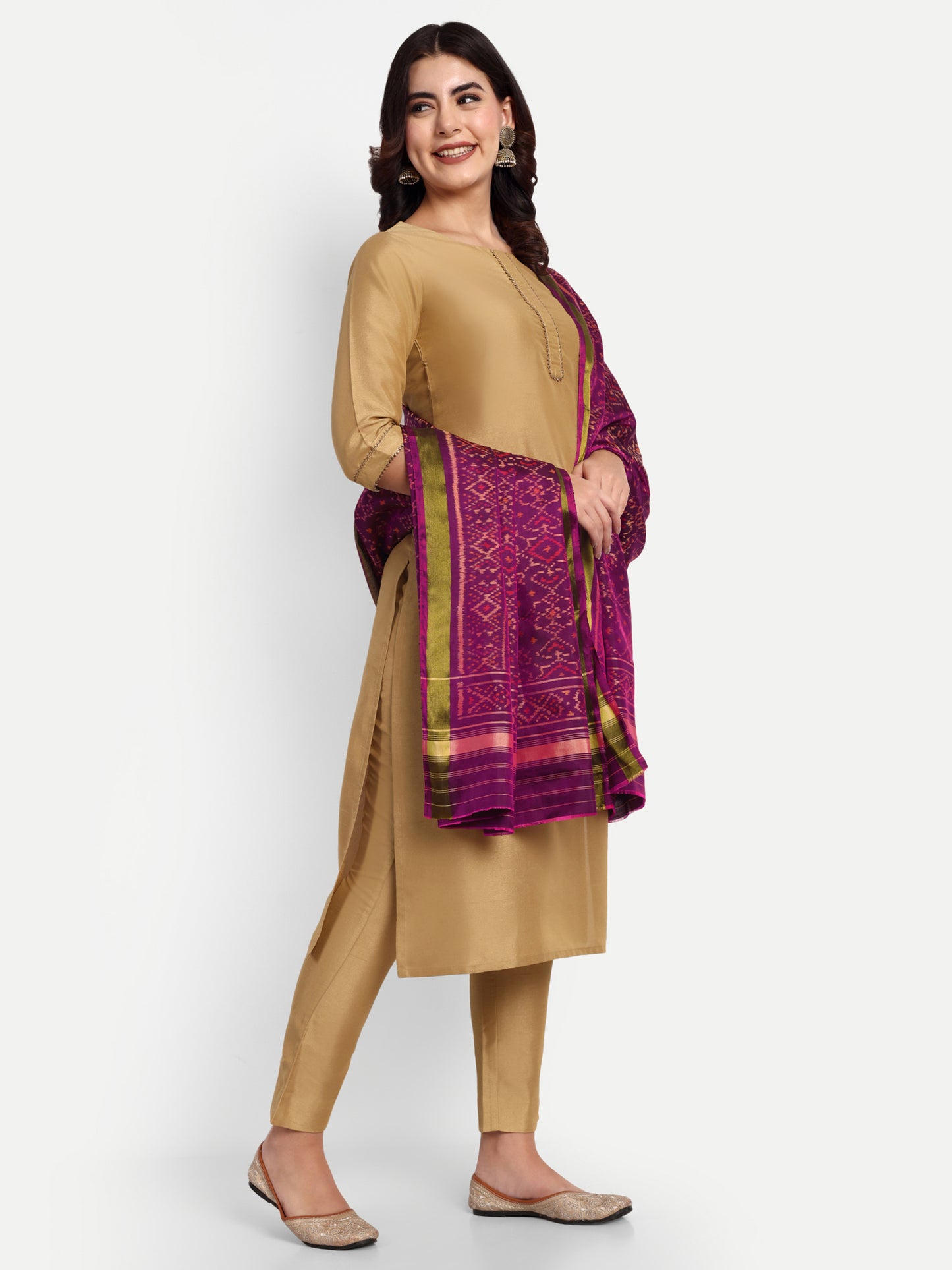 Handwoven Magenta Patan Patola Silk Dupatta | Single Ikat with Geometric Jaal Motif