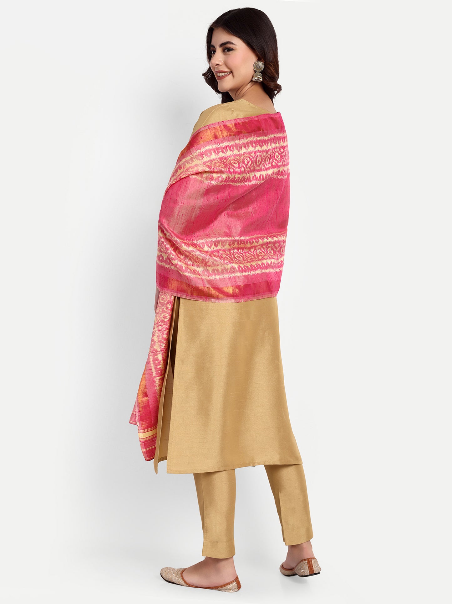 Handwoven Light Pink Patan Patola Raw Silk Stole | Single Ikat Heritage Weave