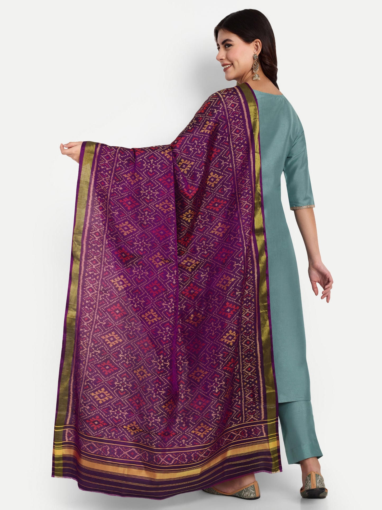 Handwoven Violet Patan Patola Silk Dupatta | Single Ikat Diamond Motif