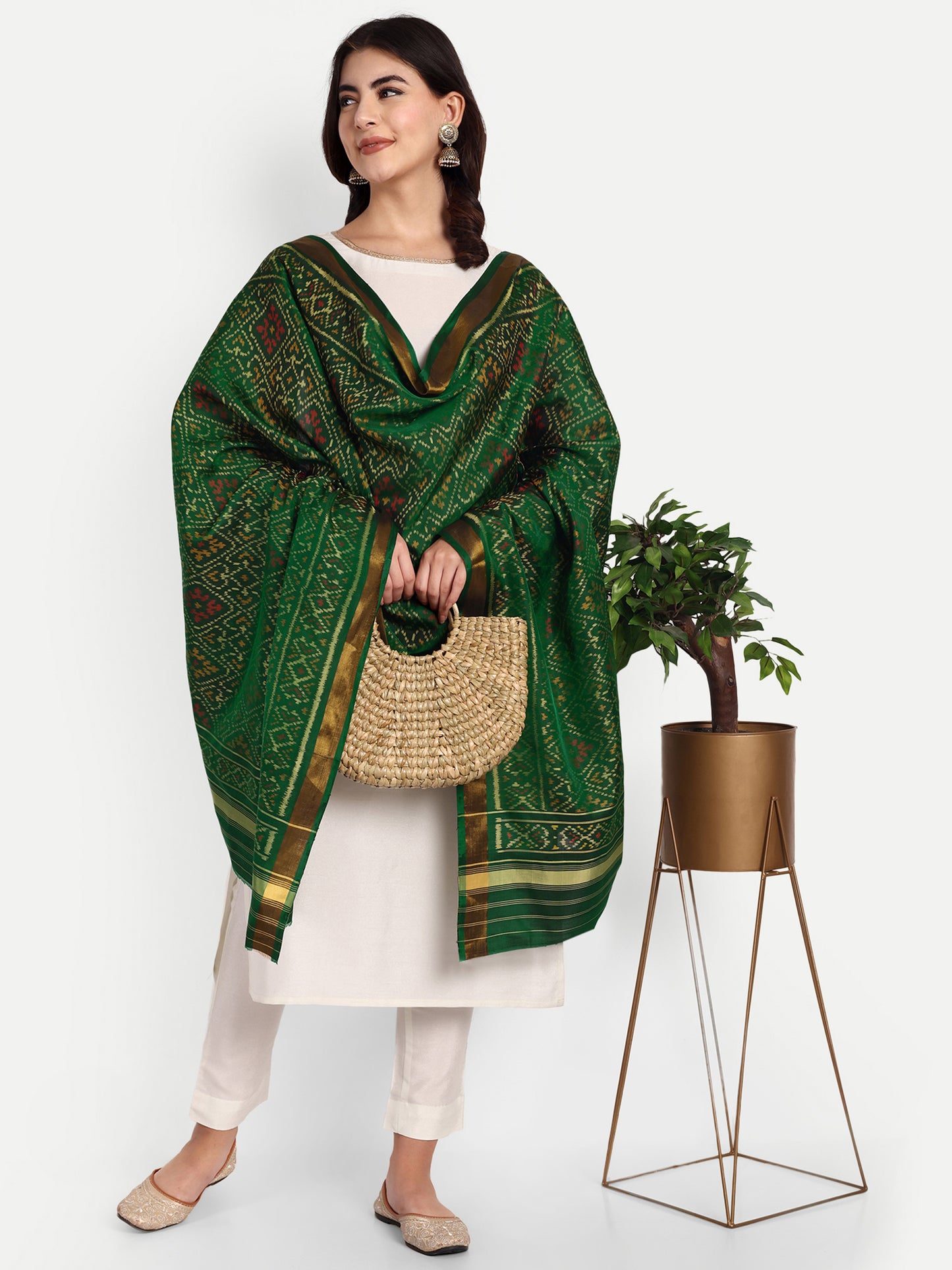 Regal Dark Green Patan Patola Silk Dupatta | Single Ikat with Diamond Motif